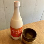 韓国個室横丁ハヌリ - 二東マッコリボトル2,838円