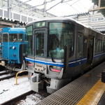 Domiin - 2014年12月　５２１系　富山駅にて