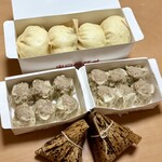 羅家 東京豚饅 - 料理写真:豚饅 4個入り
焼売 6個入り×2
ちまき×2