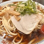 ちゃあしゅうめん ゆうらい - らあめん(並盛) 700円、大盛(約1.5倍)+100円