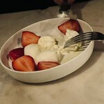 MORETHAN TAPAS LOUNGE - 