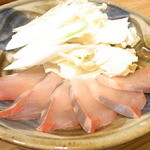 はてなのちゃわん - 伊根鰤シャブ小鍋￥１４８０　素晴らしい鰤が６切れ☆♪