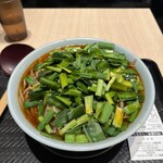 なぜ蕎麦にラー油を入れるのか。 - 料理写真:ニラ蕎麦大盛り