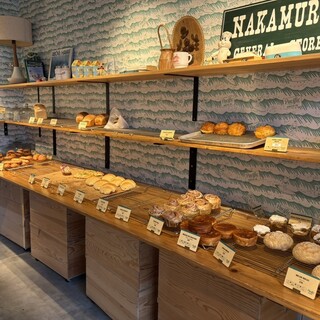 Pacific BAKERY_2