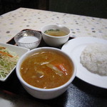 ラヨーン - マッサマンカレーのランチ　８５０円