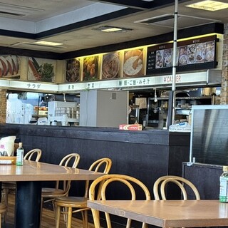 大衆食堂 半田屋_2