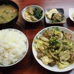 かわせみ - ホルモン炒め定食 600円 大盛+100円