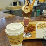 大和屋 - ドリンク写真:カフェオレソフト 500円・デカフェ 530円