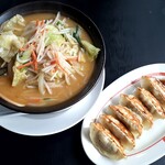 幸楽苑 - 料理写真:味噌野菜たんめん(730円也) セット餃子は＋200円‥