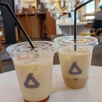 おむすびと汁と茶 6SUBI - ドリンク写真:摂田屋サフランチャイ 800円・玄米甘酒ソイミルク 600円