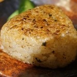 大銀杏 - 香ばしい臭いに、このお焦げ感が素敵です。