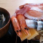 お食事酒処和 - メガ海鮮丼
