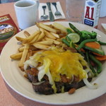 Flames Coffee Shop - 料理写真:ランチのハンバーグ