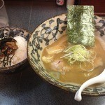 洛二神 - 2014年式中華そば（700円）＋チャーシューきざみごはん（100円）