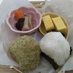 サバエさん - おにぎりモーニングセット