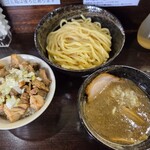 麺屋 涼風 - 料理写真:つけ麺と肉飯