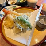 庭園茶寮 みな美(皆美館) - 鯛めし御膳「寿」の天ぷら