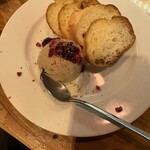 イタリアン&ワイン食堂 ViVi - レバパテとブルーベリージャム