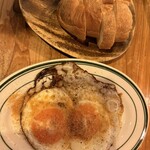 イタリアン&ワイン食堂 ViVi - 大人のカラスミ目玉焼きとバケット