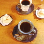 茶房郷 - コーヒーに手作りのかき餅が付いてました♪
