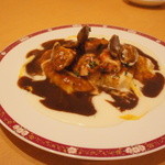 欧風家庭料理 La Mere - 海の幸クリームオムライス９４０円