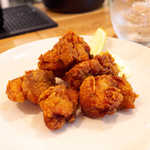 ドゥー・クルール - クミン風味の唐揚げ（￥842）。店舗リニューアルにあたり、オーナーが最も研究したと語る一品
