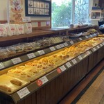 スペイン石窯パン513BAKERY  - 店内