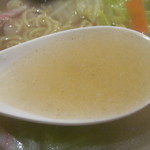 らーめん花花 - 野菜タン麺のスープ