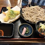 日暮し庵 - 料理写真:えび天ぷらそば