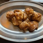 大衆ホルモン・やきにく 煙力 - 油付きホルモン(牛　タレ)