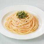 HOMELAND OME - たらこスパゲティ
たらこの風味が広がる、やさしい味わいのスパゲティです。
軽めのお食事にも選びやすい、食べやすい一品です。