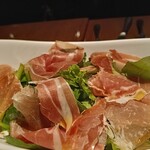 TREES イタリアン アンド バーラウンジ - 