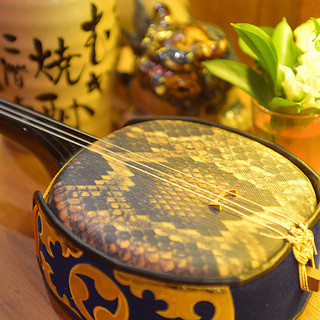 沖縄出身の料理人がつくるうちな～の味