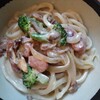讃岐うどん オカマル - 料理写真:今月の夜限定メニュー
『ウィンナー、ブロッコリー、きのこのクリームうどん』はじめました！