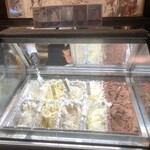 Caff’e Ponte ITALIANO - ジェラートディスプレイ