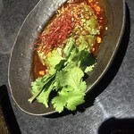 酒呑倶楽部 つなよし - よだれパクチーアボカド