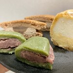 シャトレーゼ - 手摘みよもぎの草餅