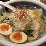俺流塩らーめん - 料理写真:
