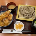 天丼てんや - 料理写真:海老と4種の北海道産天丼とお蕎麦