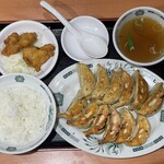 日高屋 - 料理写真:2026.04.05 (日)    Ｗ餃子定食＋２個唐揚（ご飯小盛）　820円（税込）