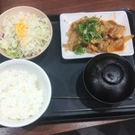 松屋 - 鶏のバター醤油炒め定食