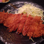 とんかつ三太 - ロースカツ定食 ¥1,250 のロースカツ
