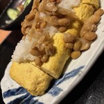 常陸之國 もんどころ - 出汁巻き玉子納豆のせ