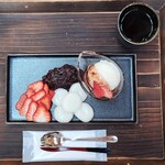 発酵食堂やぎさわ - いちごのプレート