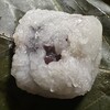 栗きんとん すや - 道明寺粉の餅の中にあっさりした粒餡