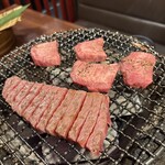 神戶牛肉燒肉 岡虎 - 