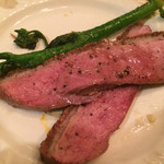 らんぷ亭 - シャランの鴨 柔らかいし、くさみは皆無