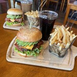 BURGER'YA - 料理写真: