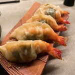 韓国創作料理 Hyeongyeon - 丸ごと海老餃子
