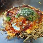 厳島 - 肉玉そば